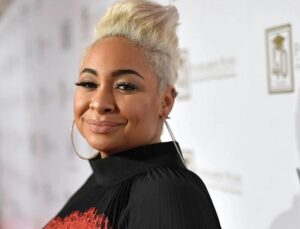 Raven Symone Net worth, Age: Weight, Kids, Wife, Bio-Wiki 2024| The