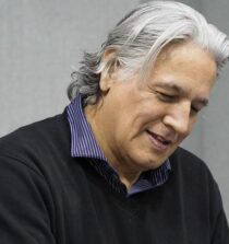 Robert Beltran net worth