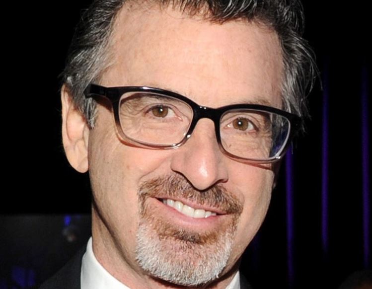 Robert Carradine height