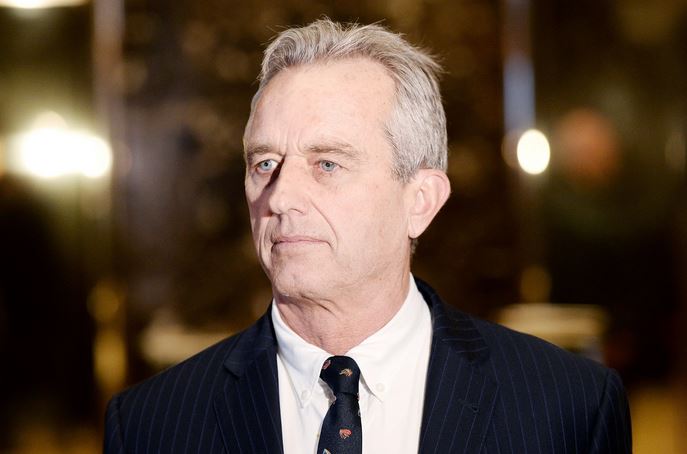 Robert F Kennedy Jr height