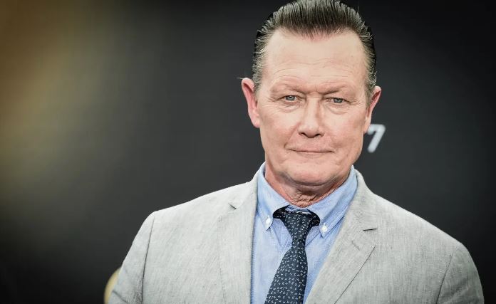 Robert Patrick height