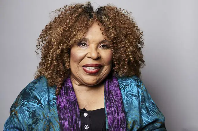 Roberta Flack height