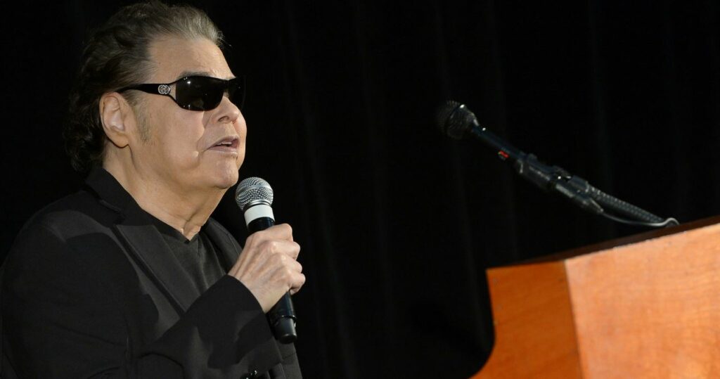 Ronnie Milsap Age, Net worth BioWiki, Wife, Kids, Weight 2022 The