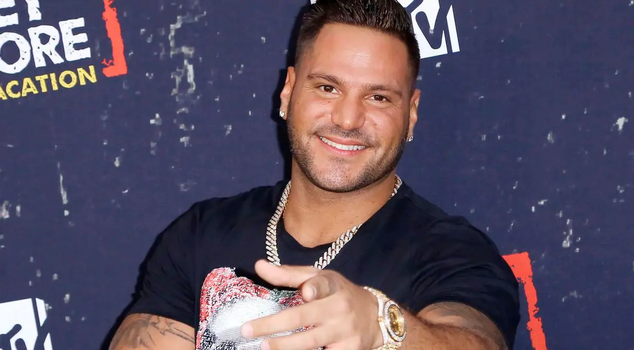 Ronnie Ortiz Magro net worth