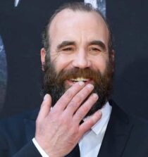 Rory McCann height