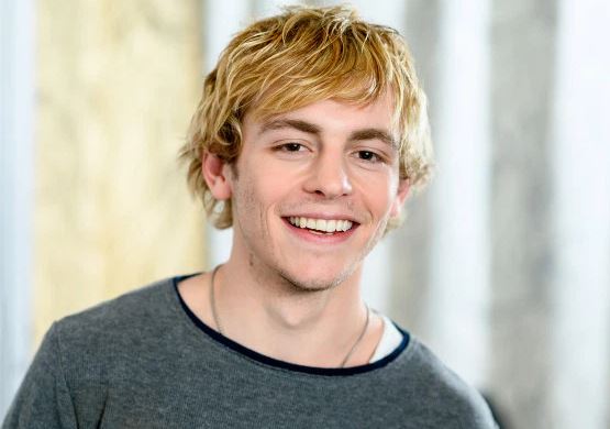 Ross Lynch height