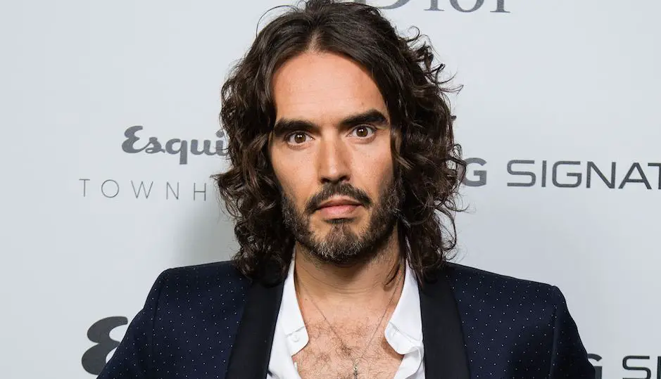 Russell Brand Age, Net worth BioWiki, Wife, Kids, Weight 2024 The