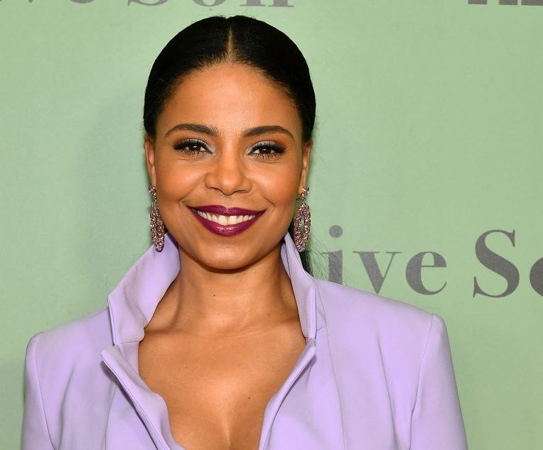 Sanaa Lathan weight