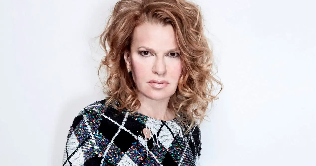 Sandra Bernhard height