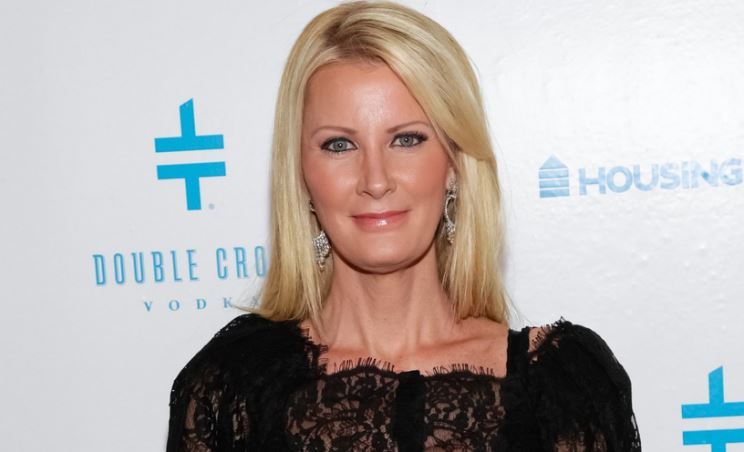 Sandra Lee age