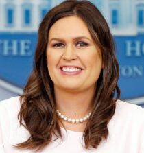 Sarah Huckabee Sanders height