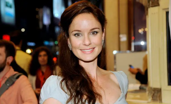 Sarah Wayne Callies net worth