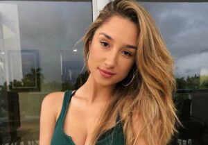 Savannah Montano Net Worth, Height, Bio, Weight, Age 2022 - The Personage