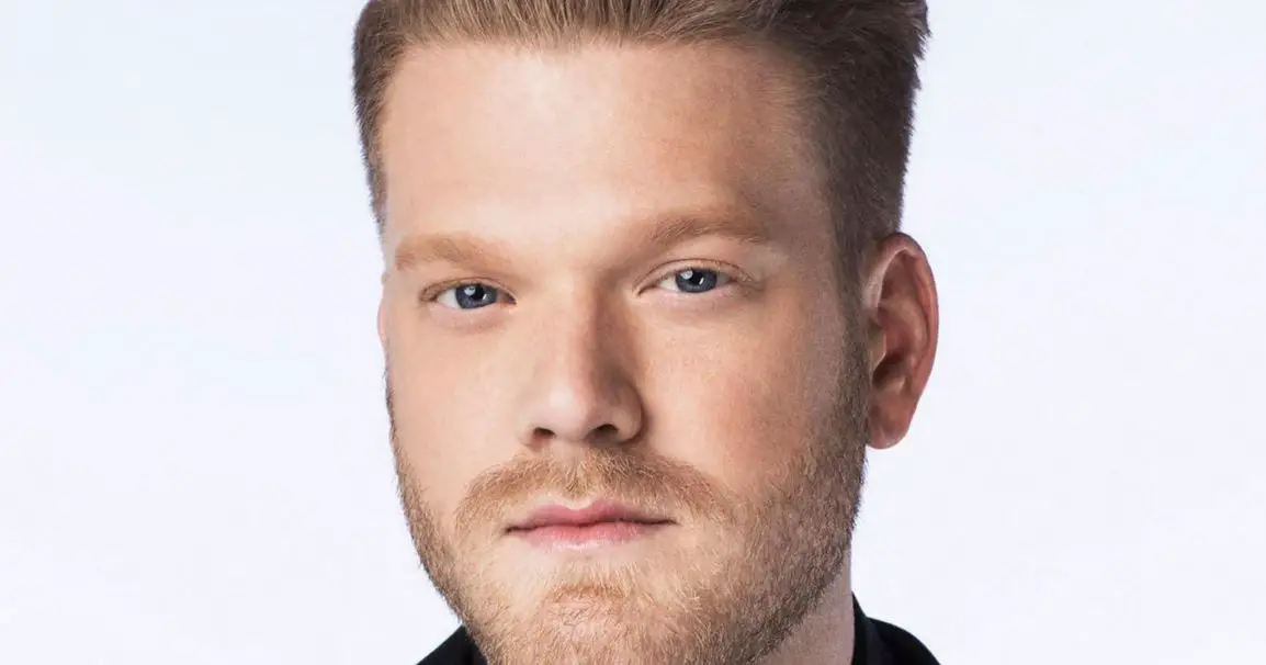 Scott Hoying height