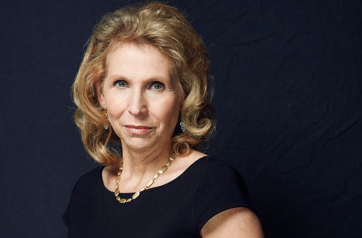 Shari Redstone height