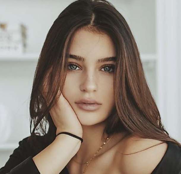 Sophi Knight