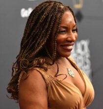 Stephanie Mills net worth