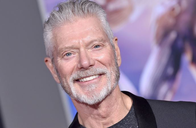 Stephen Lang height