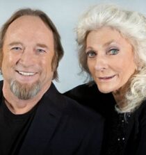 Stephen Stills height