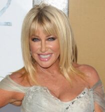 Suzanne Somers height