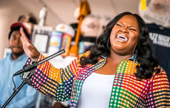 Tasha Cobbs Age, Net worth, Wife, Weight, Bio-Wiki, Kids 2021-2022 - The Personage