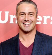 Taylor Kinney net worth