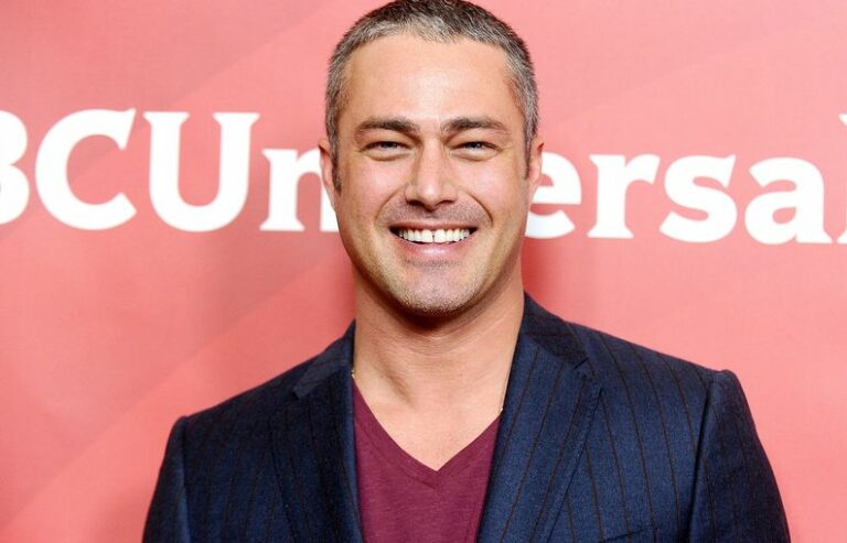 taylor-kinney-age-net-worth-weight-kids-bio-wiki-wife-2023-the
