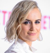 Taylor Schilling net worth