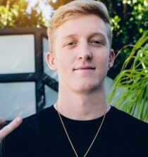 Tfue height