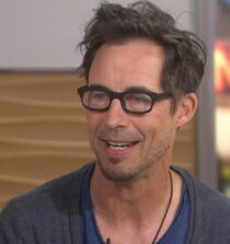 Tom Cavanagh height