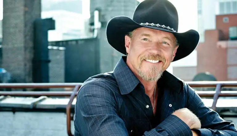 trace adkins height and weight