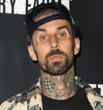 Travis Barker weight