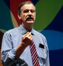 Vicente Fox height