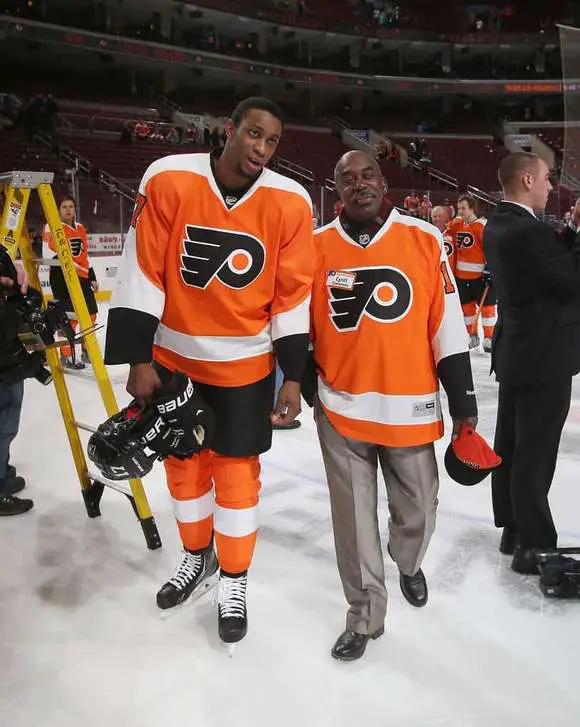 Wayne Simmonds net worth