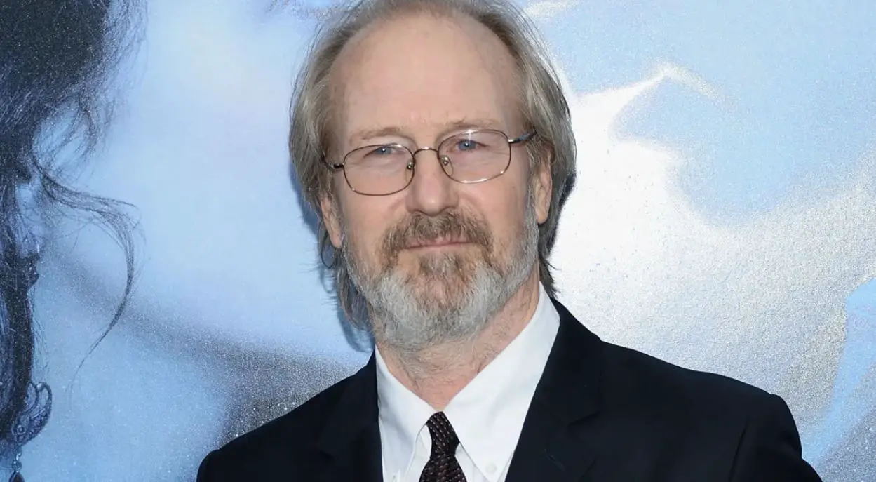 William Hurt height