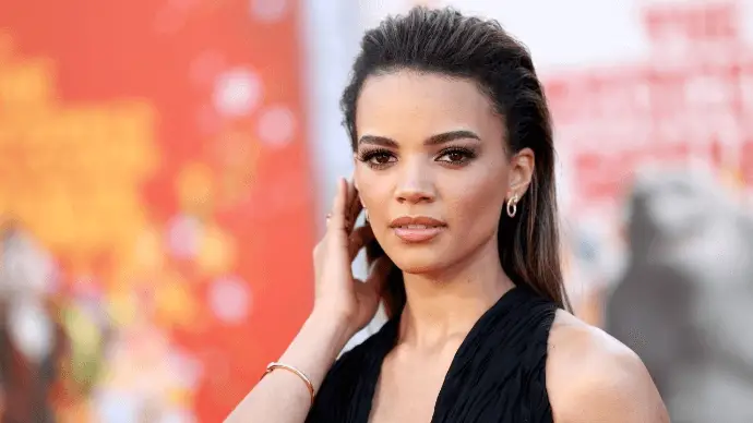 Leslie Grace Pic