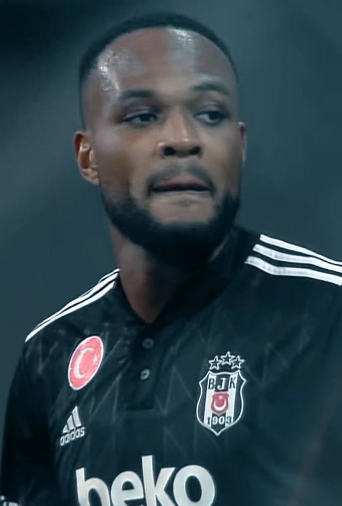 Cyle Larin Image